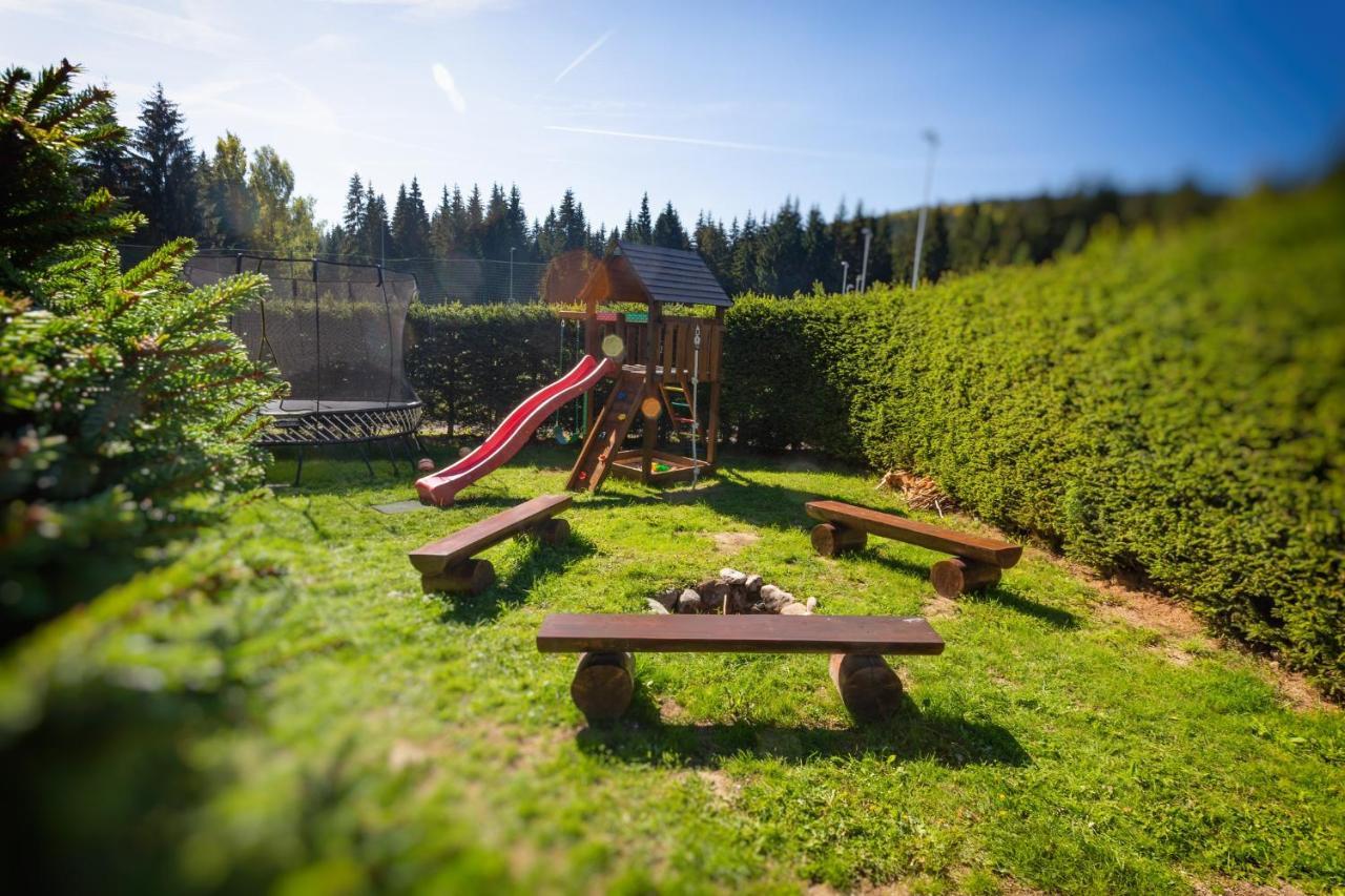 Vila Sekvoj Harrachov Bagian luar foto